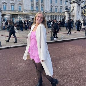 Meet your Posher, Lilly